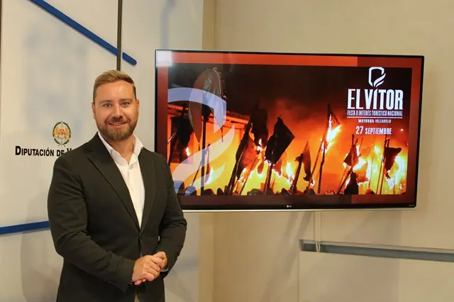 David de la Viuda, alcalde de Mayorga, en la presentaci&oacute;n de El V&iacute;tor | Valladolid Plural