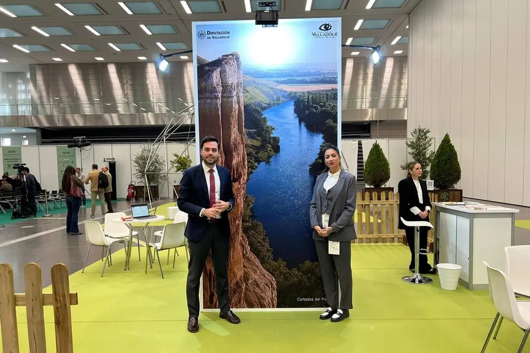 Stand Diputacion de Valladolid ExpoAire Cordoba naturaleza eclipse solar