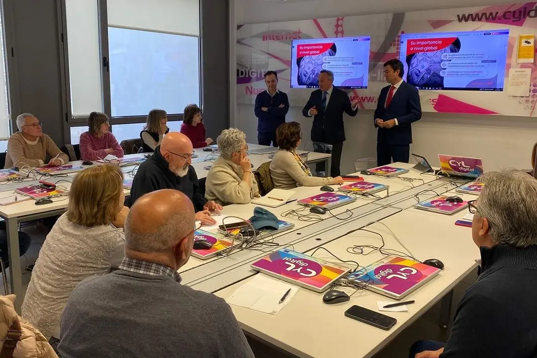 Espacio CyL Digital Valladolid celebracion taller finanzas banca jcyl