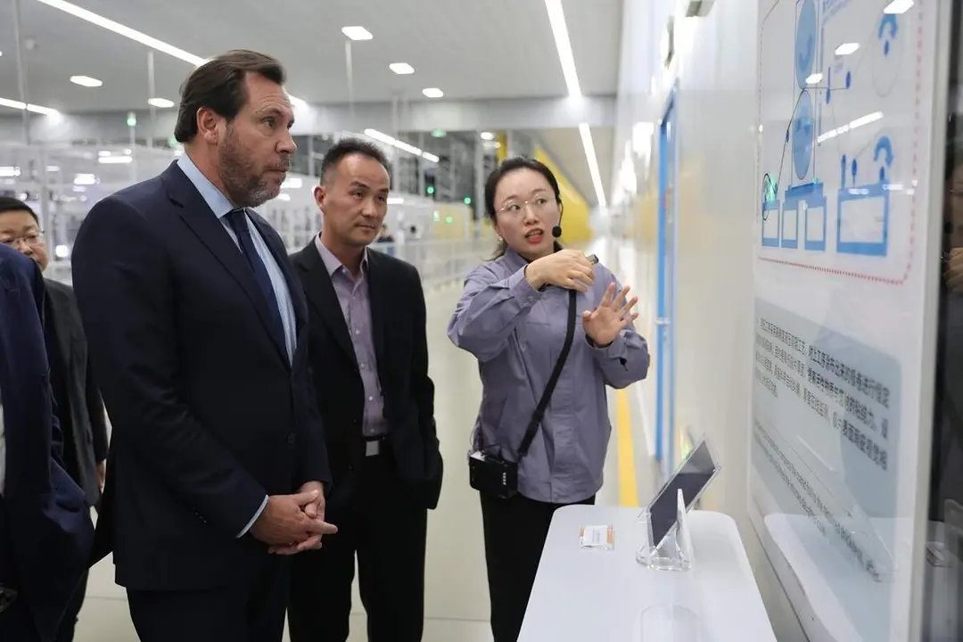 Visita ministro Oscar Puente factoria china Gotion inversion proyecto Valladolid