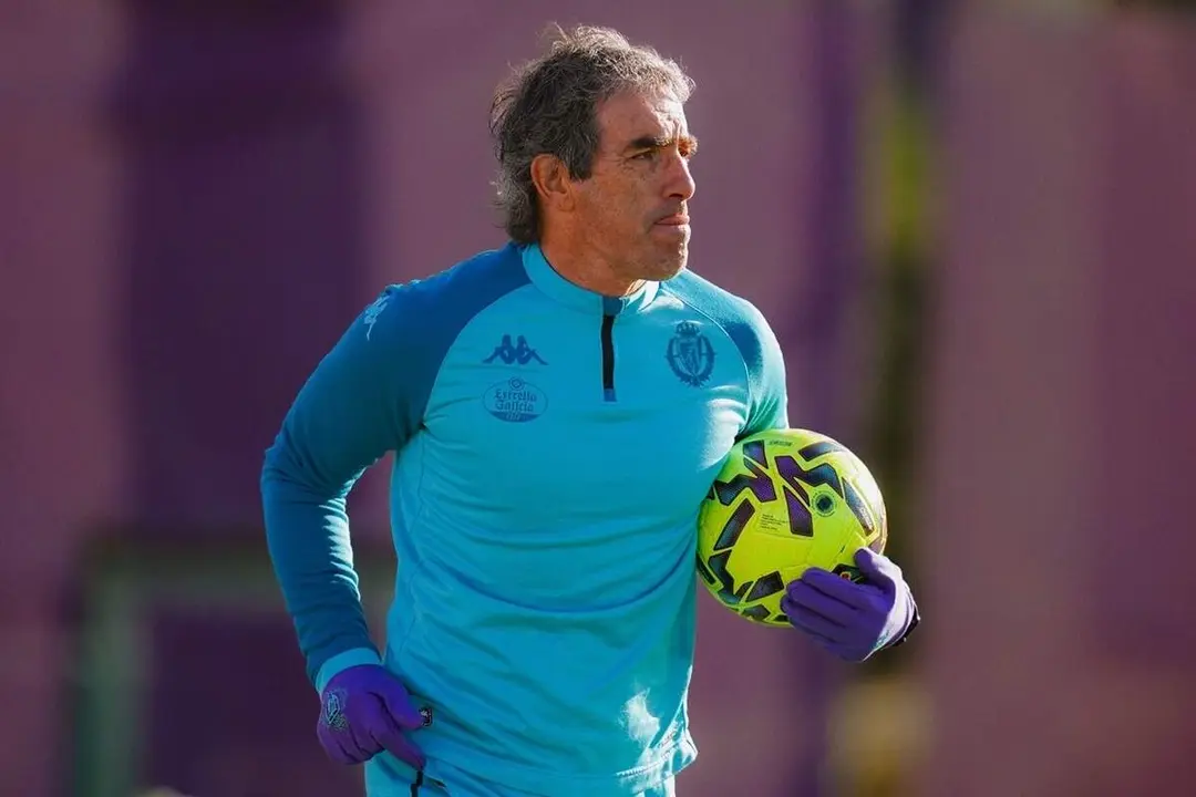 Guillermo Almada entrenamiento Los Anexos Real Valladolid previa Jornada Liga