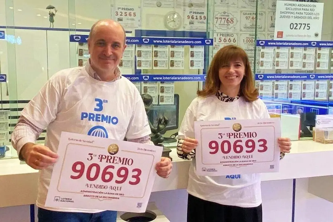 Reparto Tercer Premio Administracion Rio Shopping Arroyo Loteria Navidad 2025