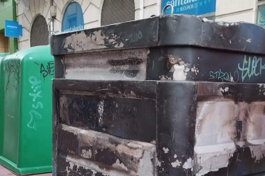 Contenedores de papel incendios sucesos Valladolid