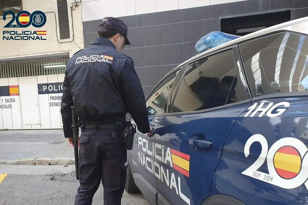 Agente de la Policia Nacional sucesos Valladolid coche patrulla intervenciones