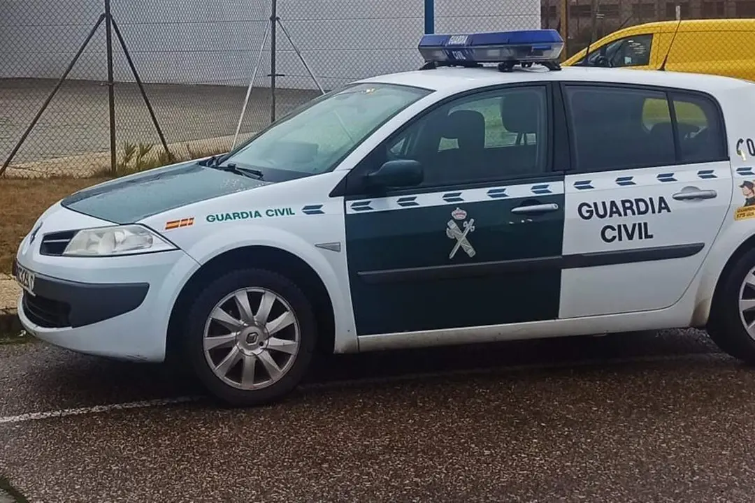 Coche Guardia Civil investigacion persona robos pueblos provincia Valladolid