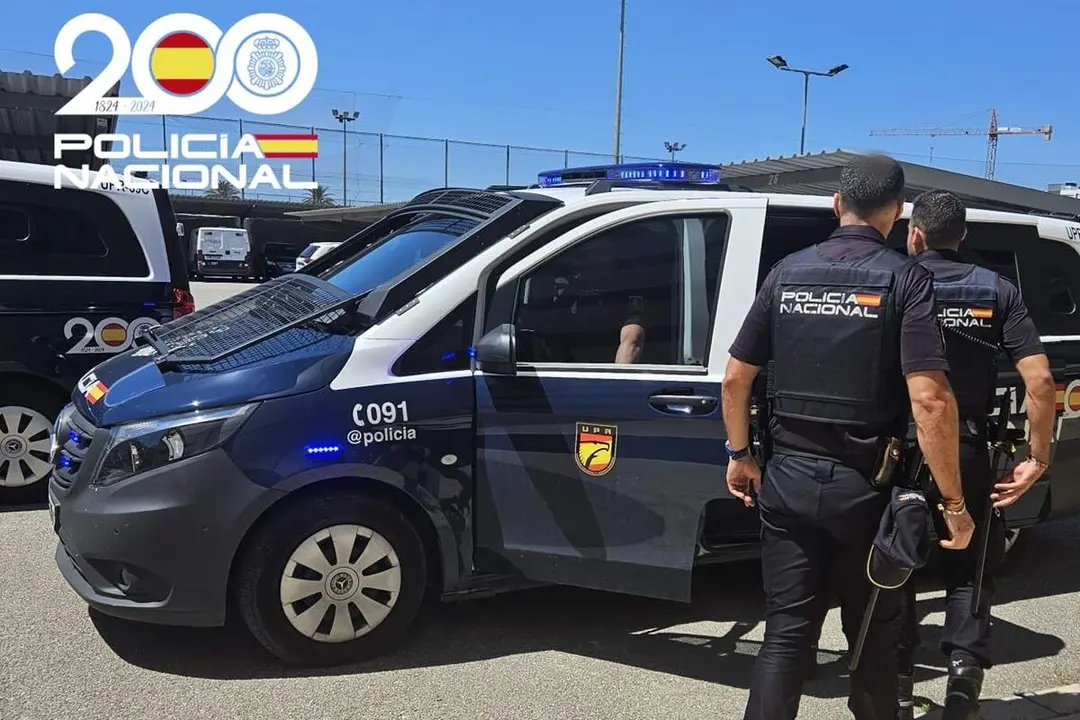 Agentes de la Policia Nacional de Valladolid furgon detencion ingreso prision