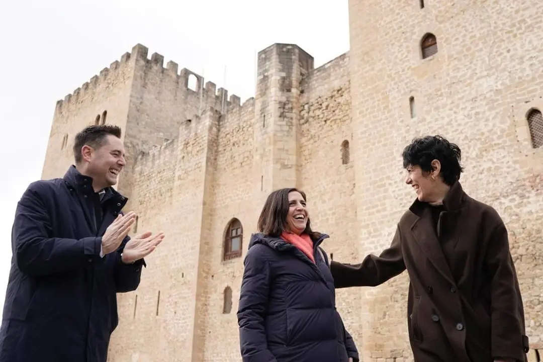 Daniel de la Rosa y Elma Saiz acto PSOE Castilla y Leon en Burgos criticas pensionistas