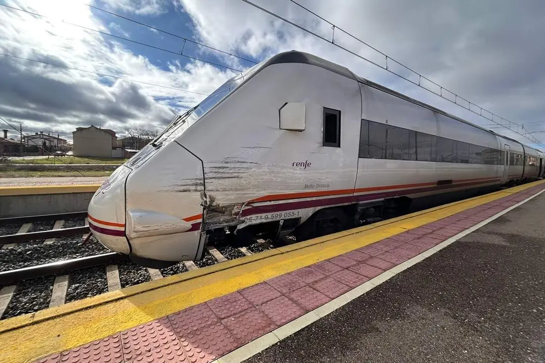 Accidente tren y camion paso a nivel Matapozuelos y Valdestillas