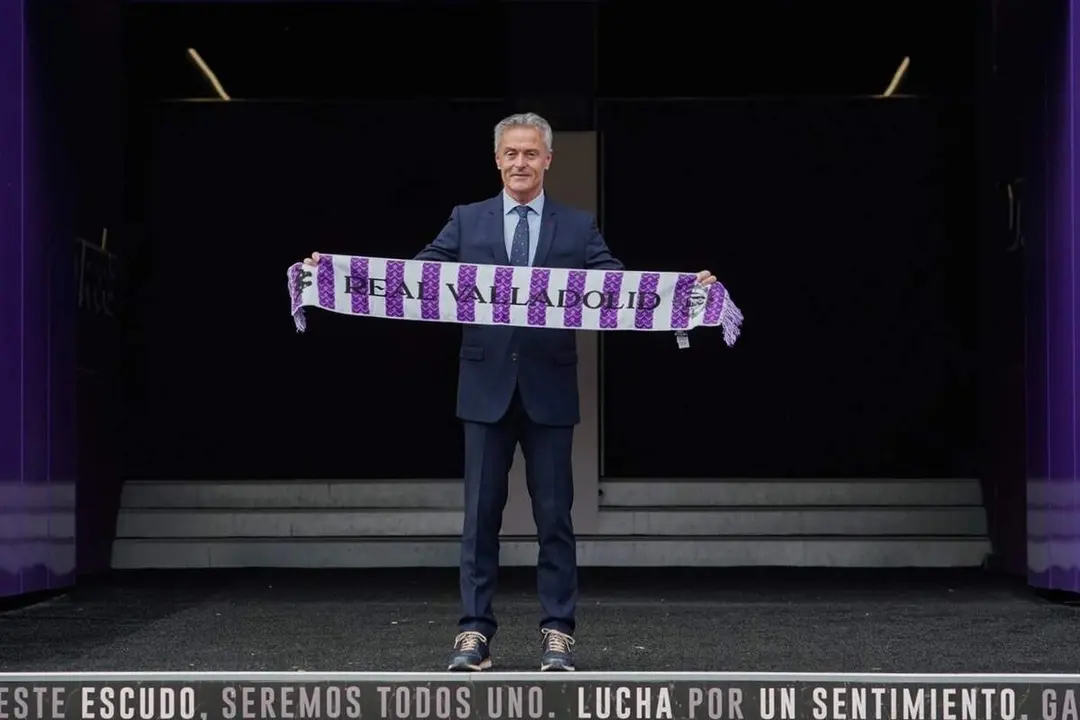 Presentacion Fran Escriba nuevo entrenador Real Valladolid Jose Zorrilla