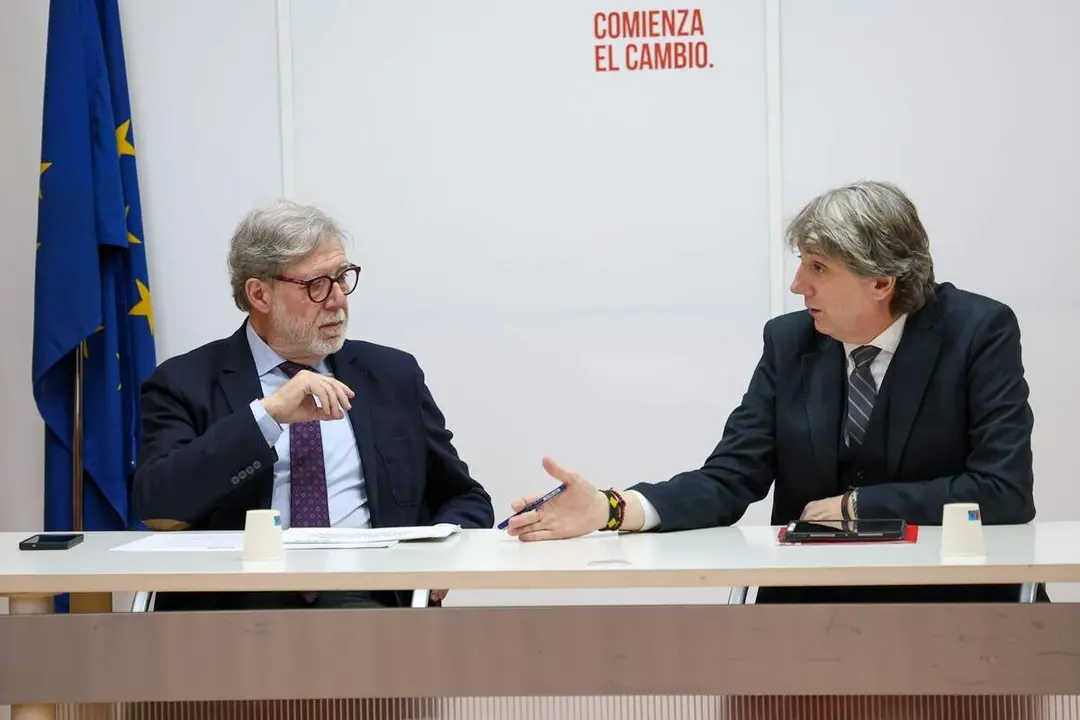 Carlos Martinez y Santiago Aparicio reunion elecciones Dialogo Social CEOE PSOE Castilla y Leon