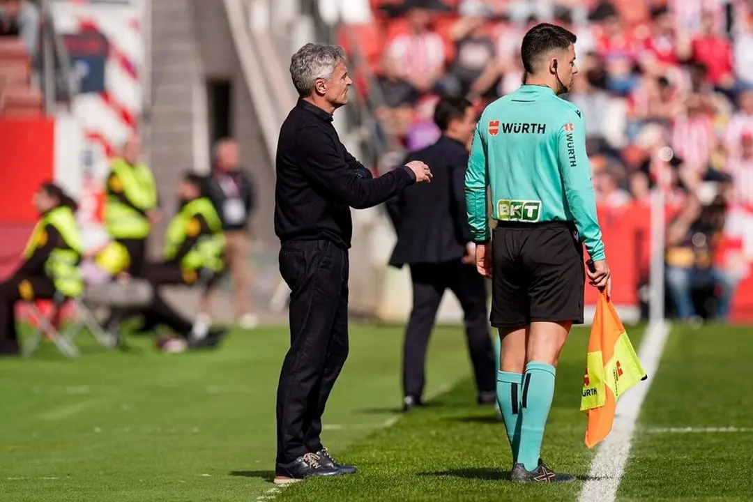 Fran Escriba debut entrenador Real Valladolid empate Sporting