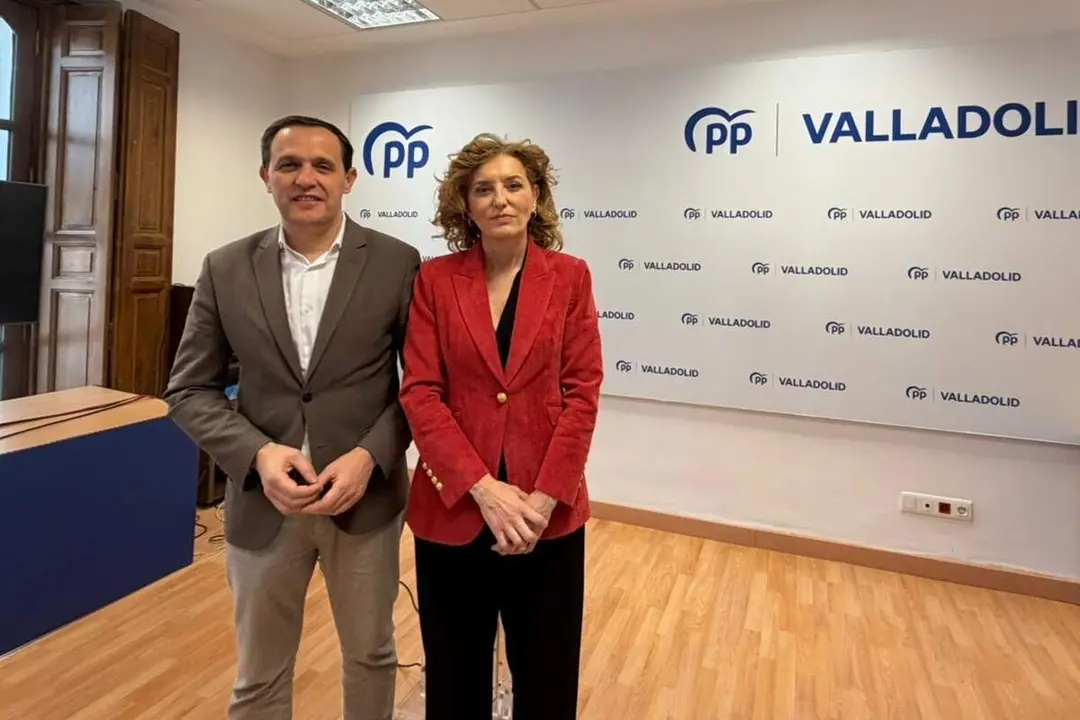 Conrado Iscar y Maria Pardo presentacion actos campana electoral 15 marzo PP Valladolid