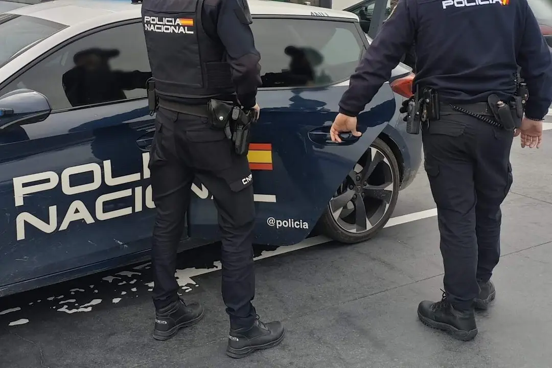 Policia Nacional de Valladolid parking comercio agentes sucesos detenciones