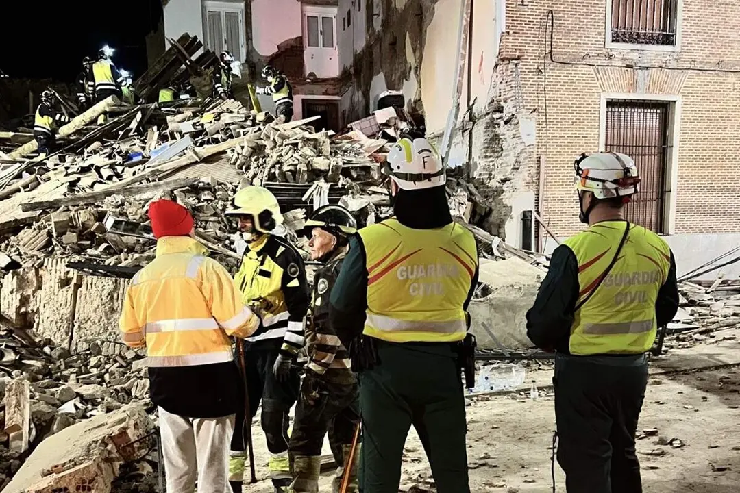 Operativo servicios de emergencias derrumbe casa dos plantas tragedia Siete Iglesias de Trabancos