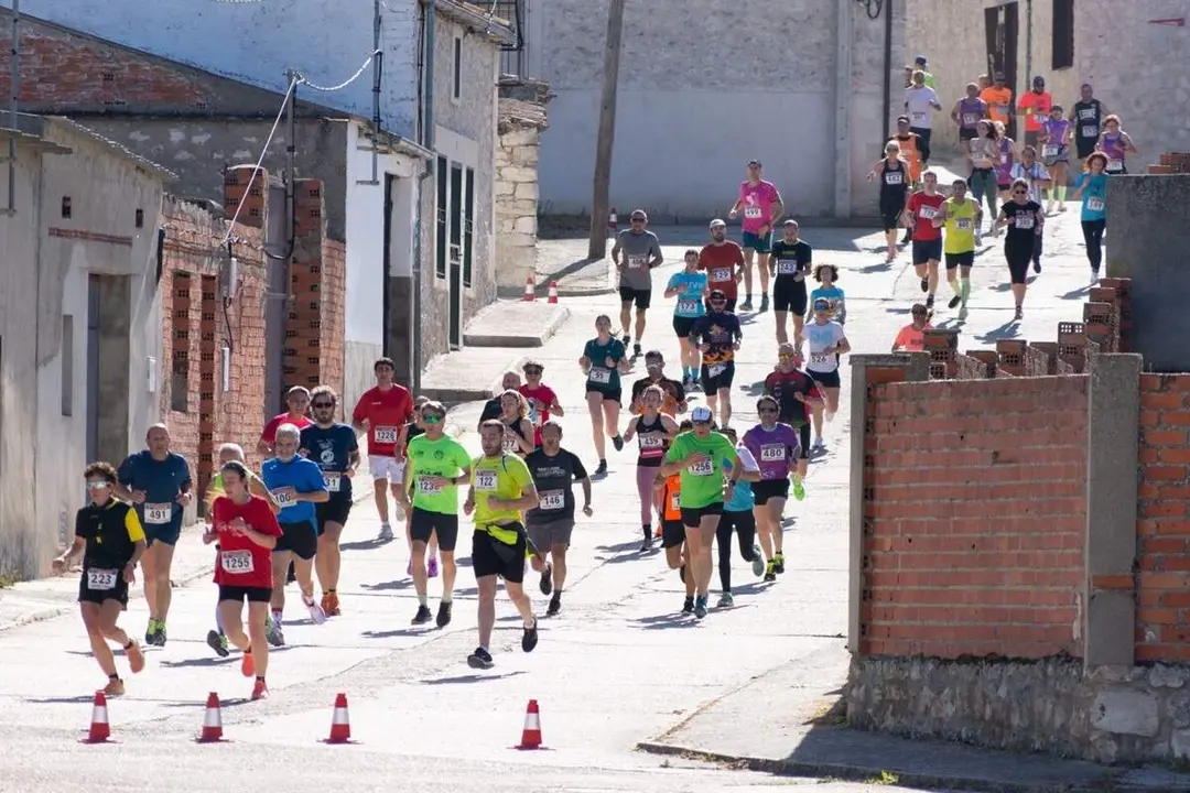 Participantes prueba Cinco Leguas Mayte Martinez San Miguel del Arroyo edicion 2025