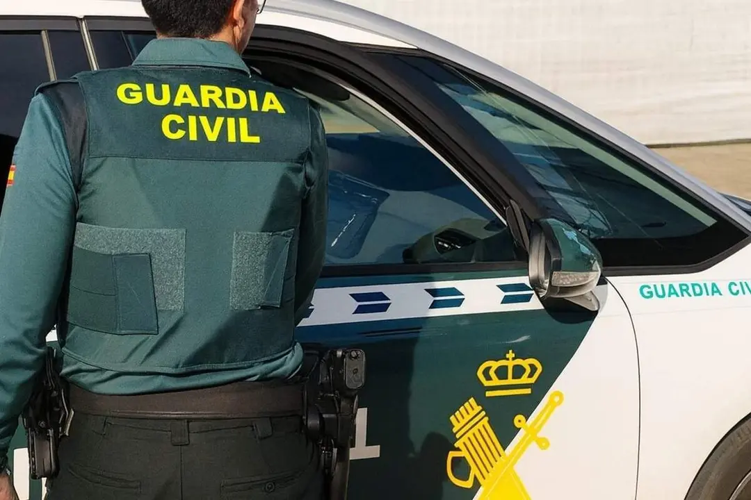 Guardia Civil sucesos provincia Valladolid agente y coche patrulla altercado