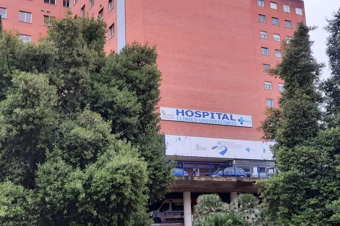 Fachada exterior Hospital Clinico Universitario de Valladolid Sanidad