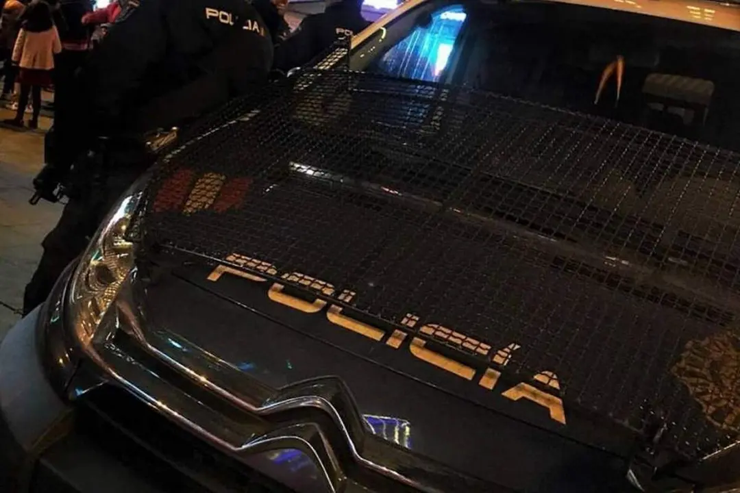 Furgon Policia Nacional intervencion noche agentes sucesos Valladolid detenciones