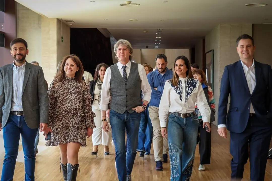 Reunion nuevo Grupo Parlamentario PSOE Castilla y Leon Carlos Martinez Cortes