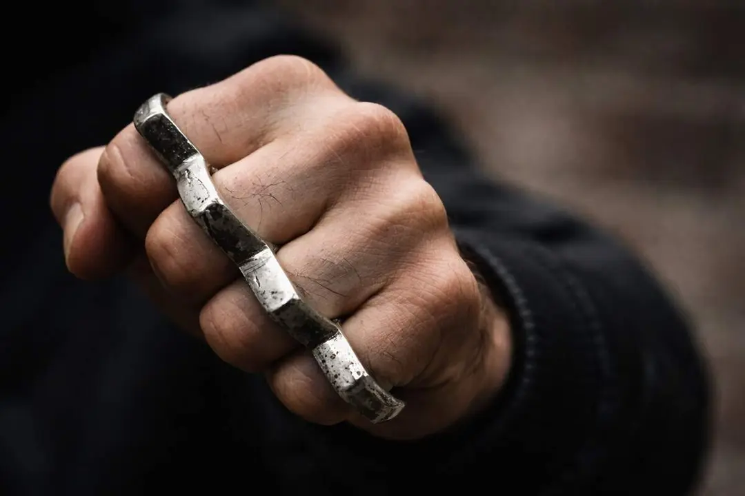 Agresion puno americano fractura huesos cara altercado Valladolid