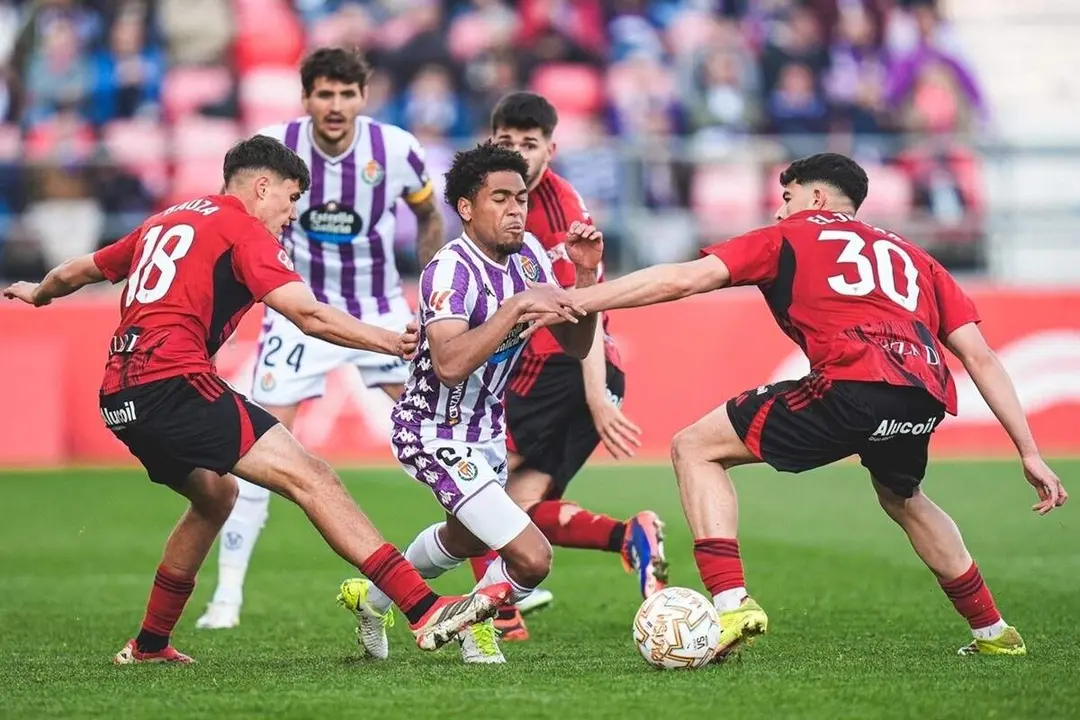 Derrota Mirandes vs Real Valladolid cronica partido Anduva Segunda Division