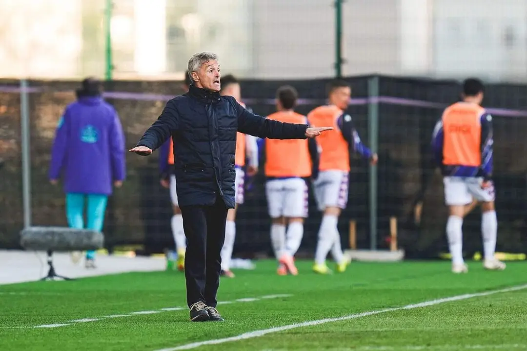 Fran Escriba partido Anduva derrota Mirandes vs Real Valladolid LaLiga Hypermotion