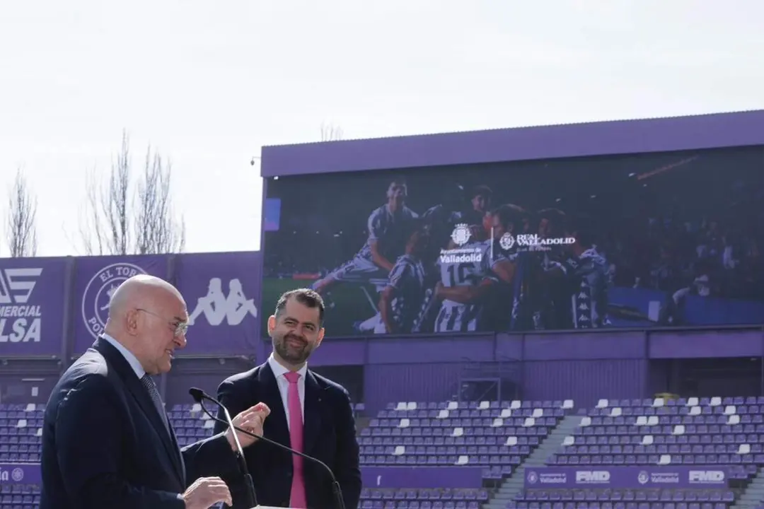 Firma protocolo cerramiento fondo sur Jose Zorrilla y nuevas infraestructuras Ayuntamiento y Real Valladolid