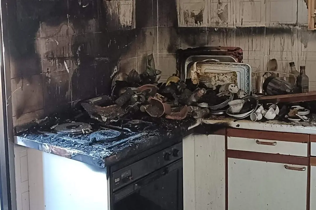 Incendio cocina vivienda calle Huelgas barrio San Juan afectado hombre 83 anos Valladolid