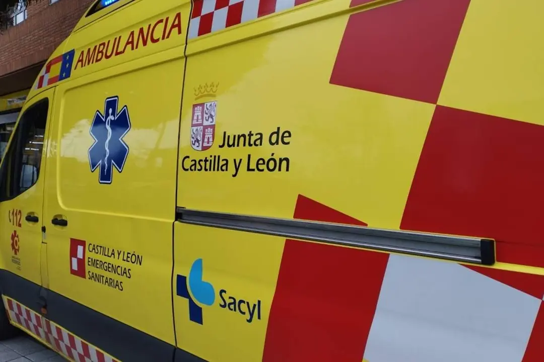 Ambulancia soporte vital basico 112 Castilla y Leon intervencion Valladolid accidente