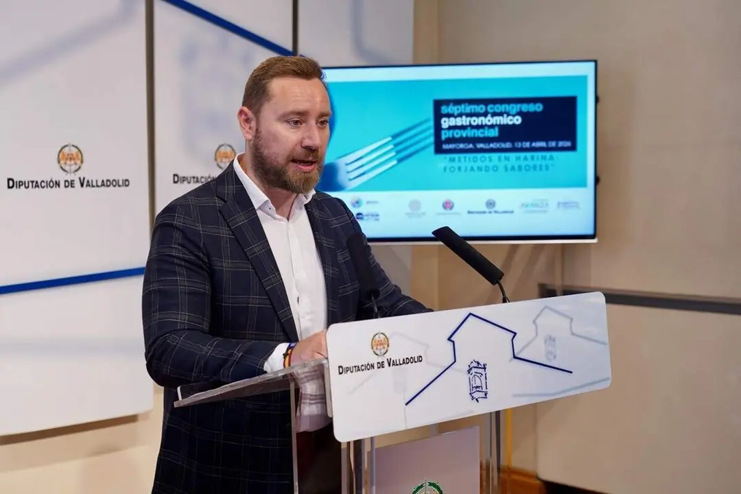 Diputado y alcalde de Mayorga David de la Viuda presentacion VII Congreso Gastronomico Provincial