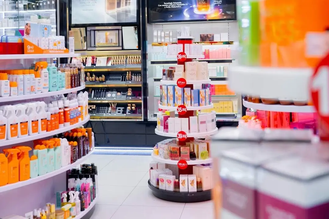 Cosmeticos y maquillajes belleza seccion mujer supermercado de Valladolid