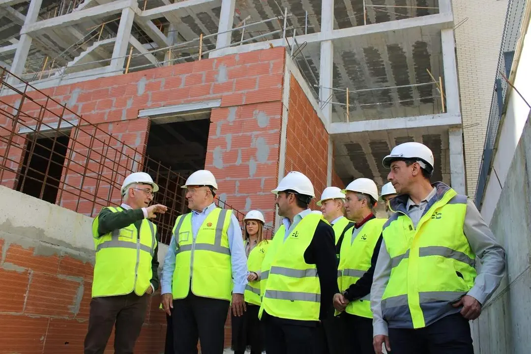 Presentacion Plan Municipal Vivienda y Suelo y visita obras construccion calle Eneldo Valladolid (2)