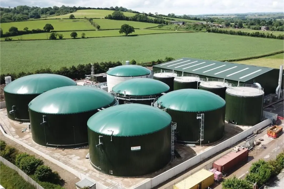 Planta de biogas Biofertilizantes CH4 proyecto Pedrajas de San Esteban polemica