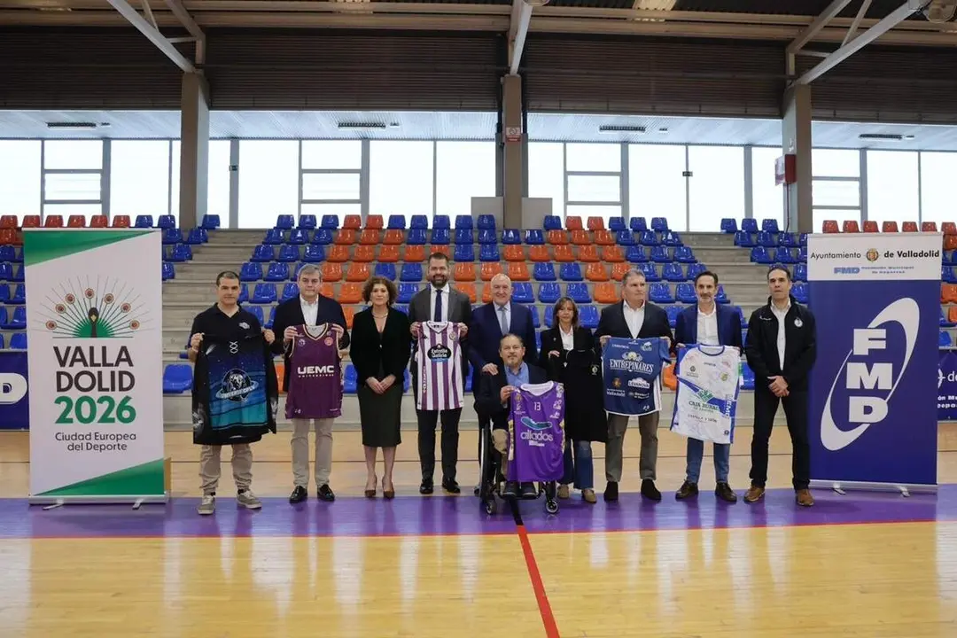 Presentacion nueva Asociacion Conexion Deporte Valladolid ocho clubes ciudad Ayuntamiento