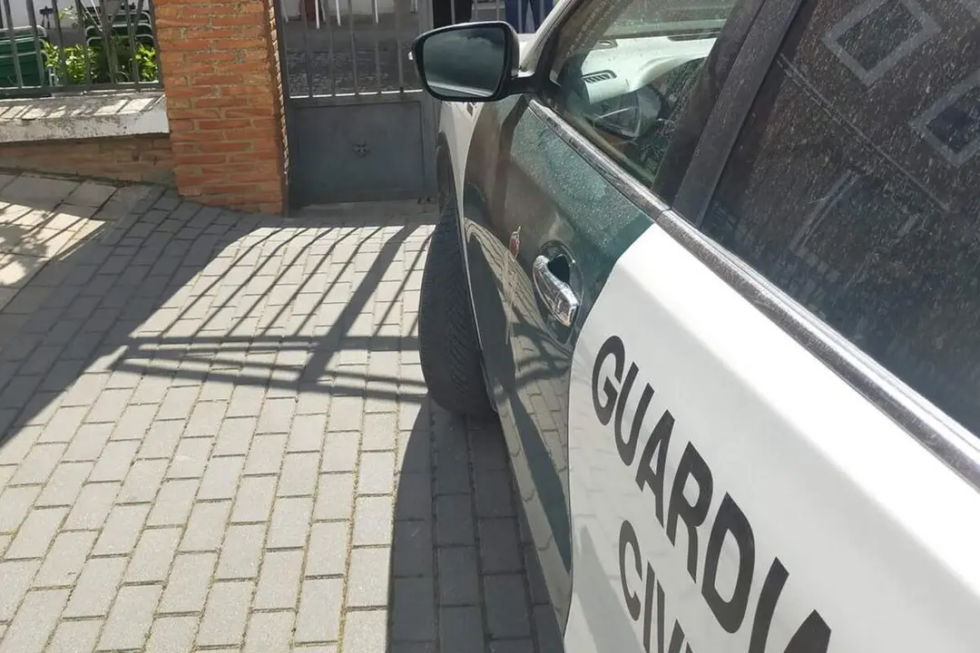 Coche Guardia Civil sucesos provincia robo Zaratan detenciones