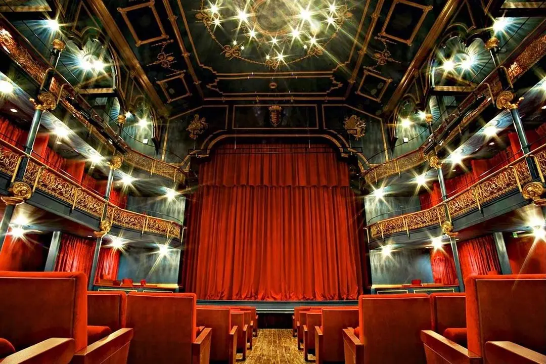 Interior Teatro Zorrilla propuestas artes escenicas Valladolid
