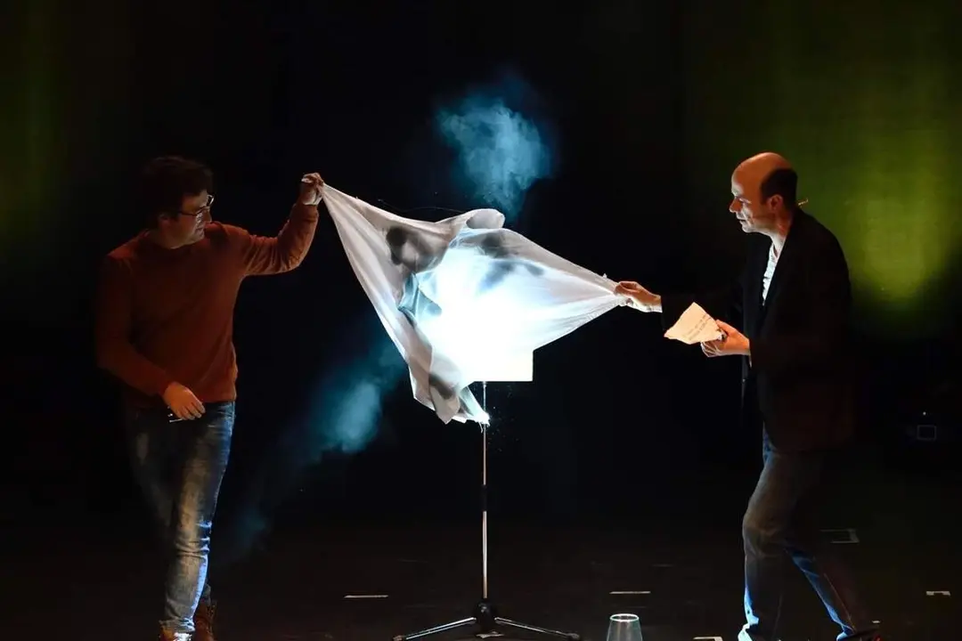 Espectaculo magia Jandro Teatro Cervantes Agenda cultural Valladolid