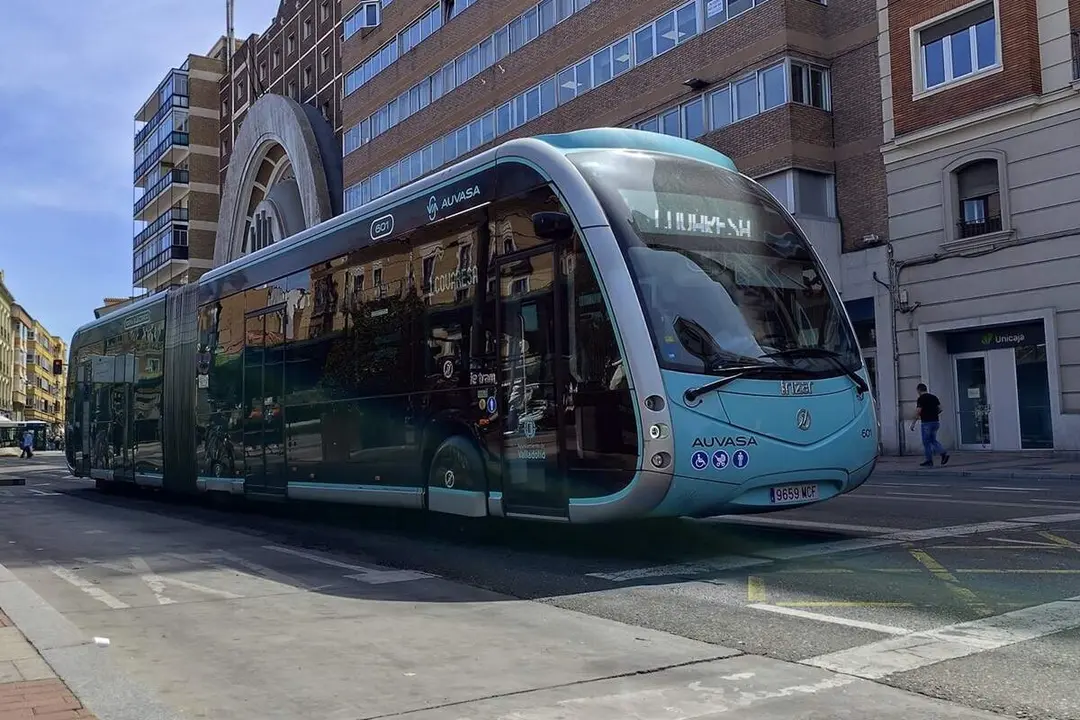 Autobus Auvasa Linea 1 Covaresa zona Plaza Espana