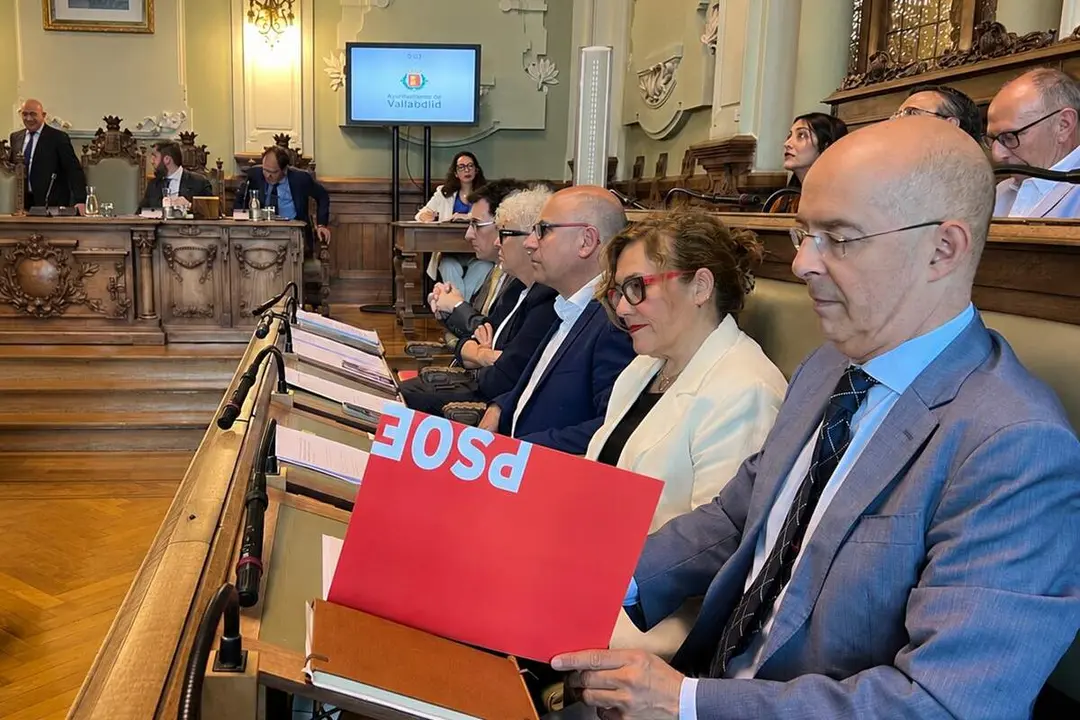 Polemica Pleno municipal Jesus Julio Carnero y Martin Fernandez Antolin PSOE