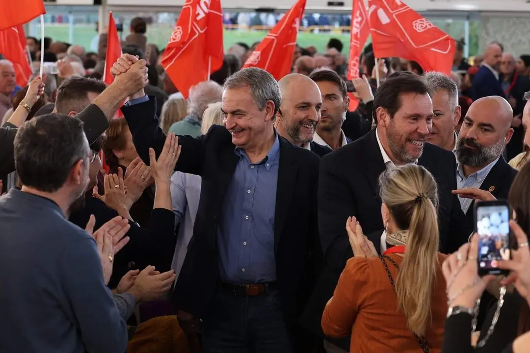 Polemica caso Jose Luis Rodriguez Zapatero y Oscar Puente acto electoral Valladolid
