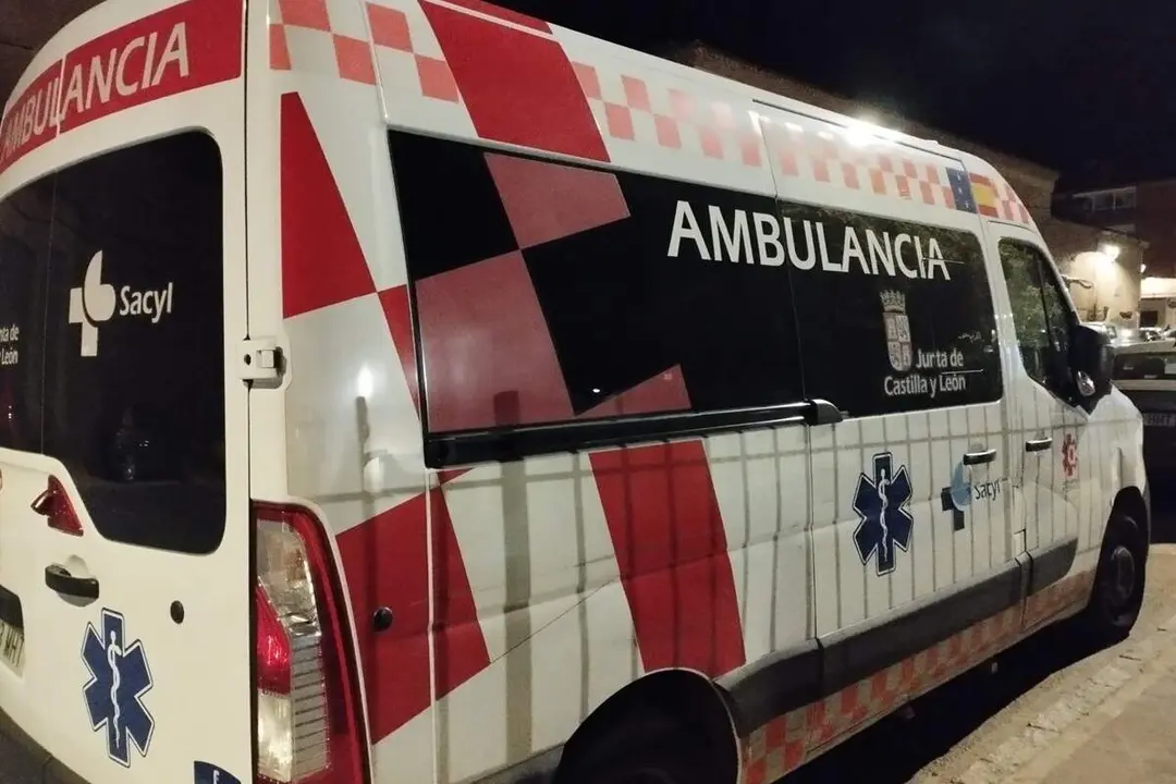 Ambulancia Sacyl atencion heridos accidente emergencias Valladolid