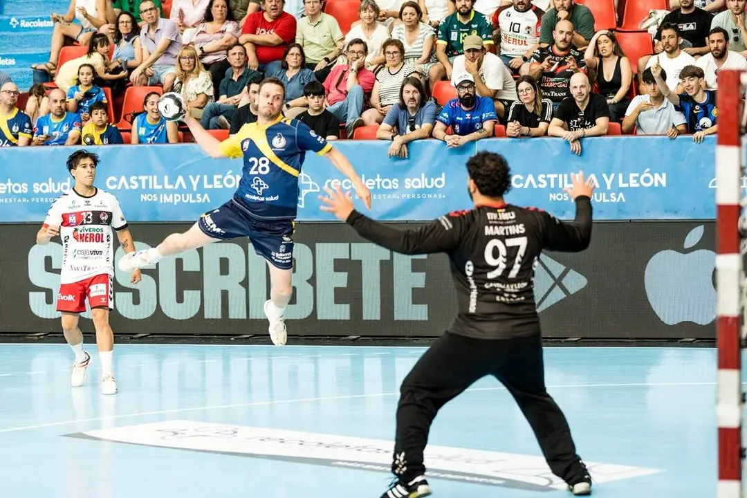 Victoria Balonmano Atletico Valladolid vs Nava despedida Miguel Camino final liga