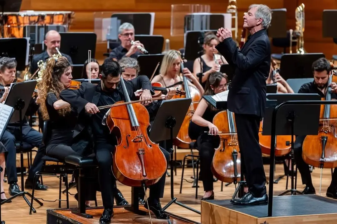 Thierry Fischer y Pablo Ferrandez violonchelista concierto Orquesta Sinfonica Castilla y Leon Valladolid