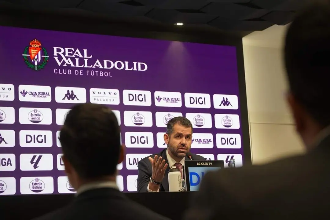 Gabriel Solares rueda prensa anuncio ampliacion capital 15 millones Real Valladolid