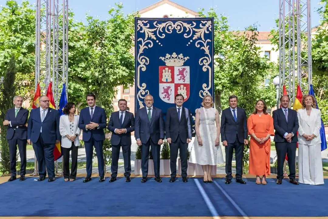 Toma posesion nuevos consejeros Junta Castilla y Leon Alfonso Fernandez Manueco