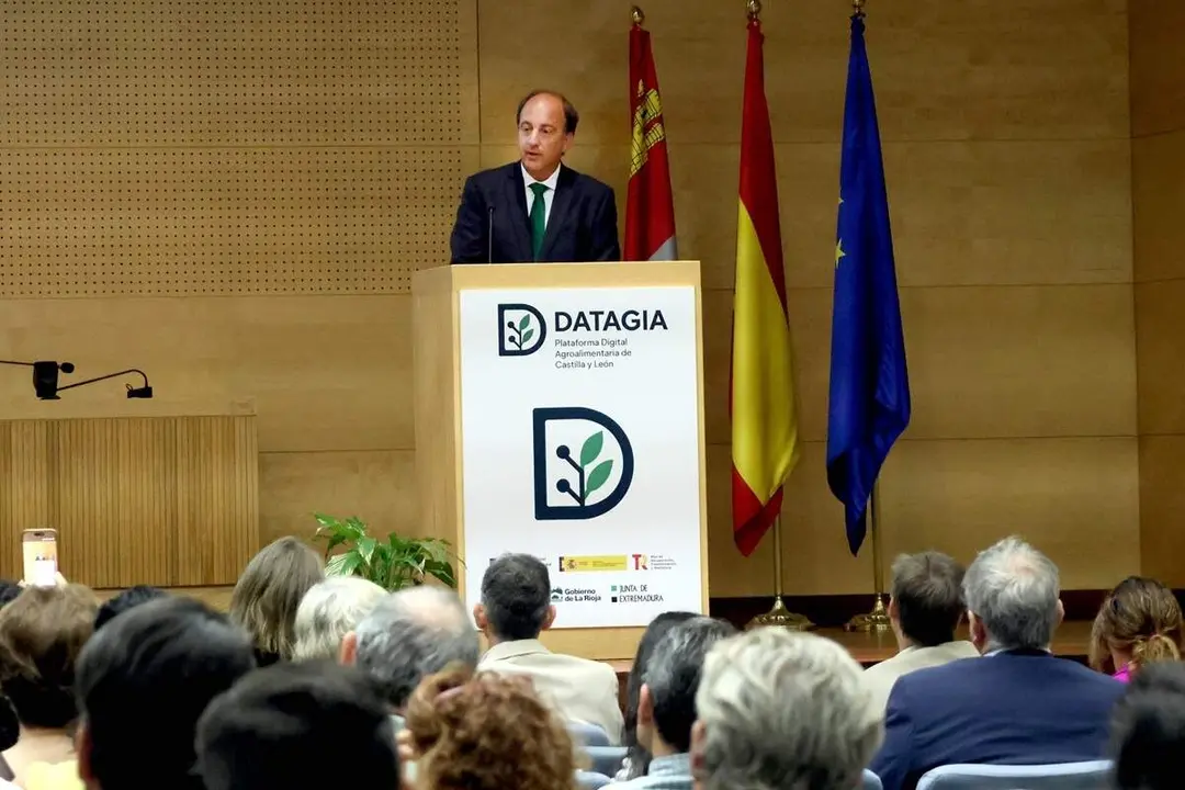 Presentacion Datagia nueva plataforma digital agroalimentaria consejero Joaquin Antonio Pino jcyl