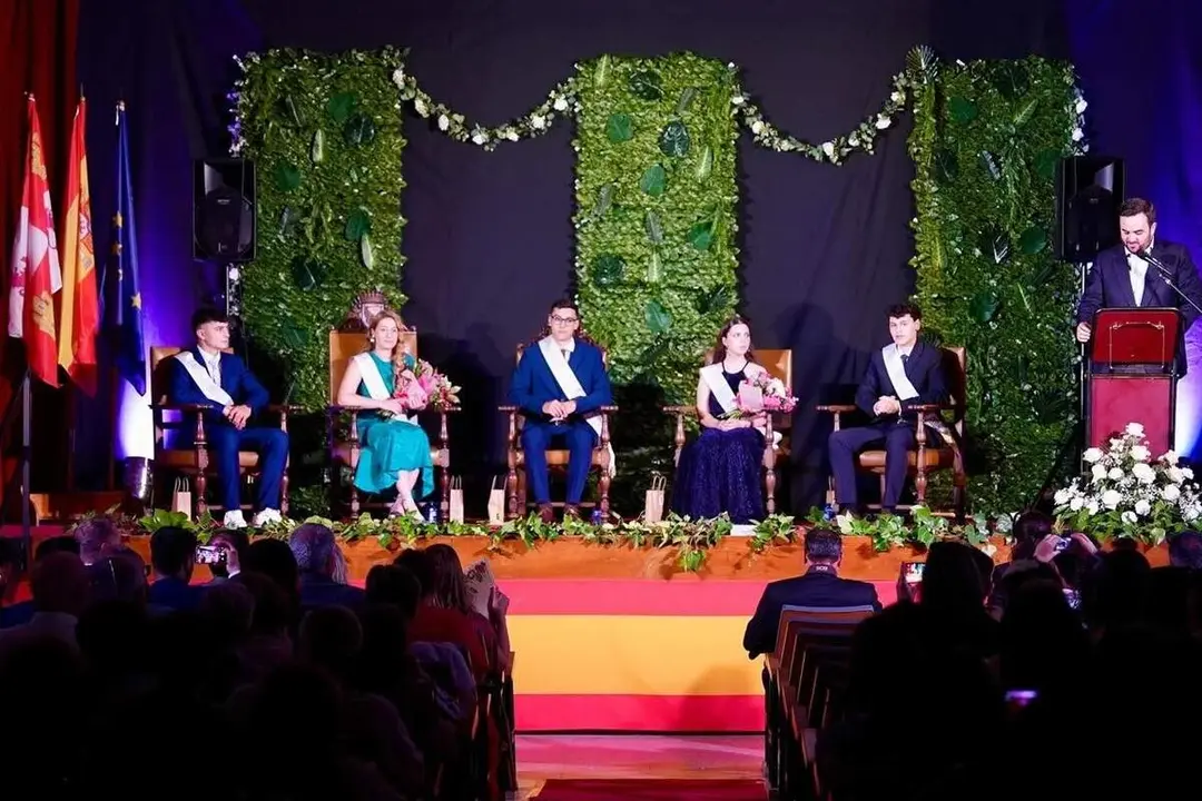 Pregon Fiestas San Juan y San Pedro Villalon de Campos intervencion alcalde y proclamacion