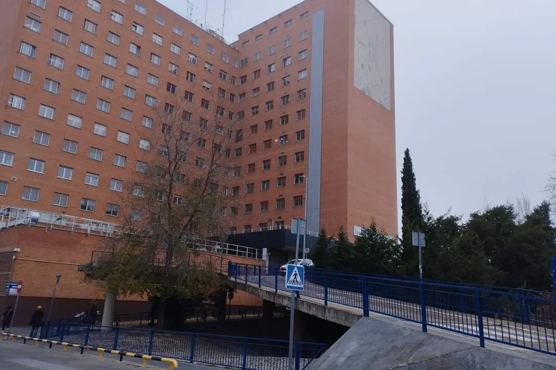 Fachada exterior Hospital Clinico Universitario de Valladolid Sacyl Sanidad