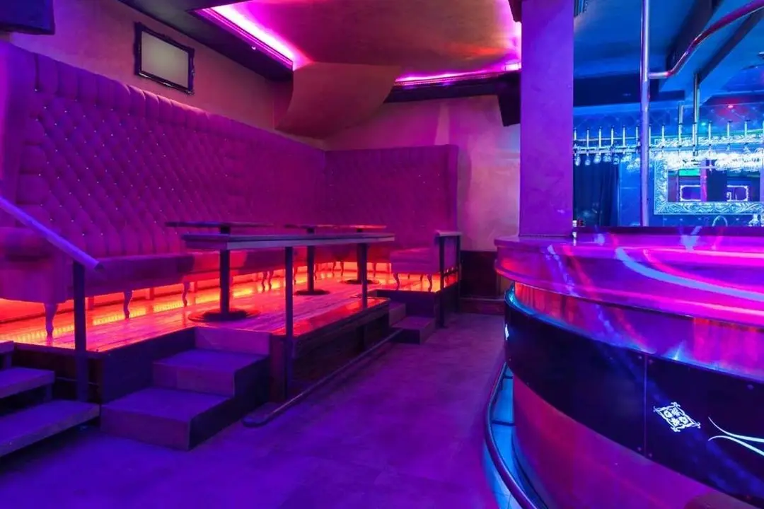 Interior discoteca ocio nocturno Valladolid establecimiento hosteleria
