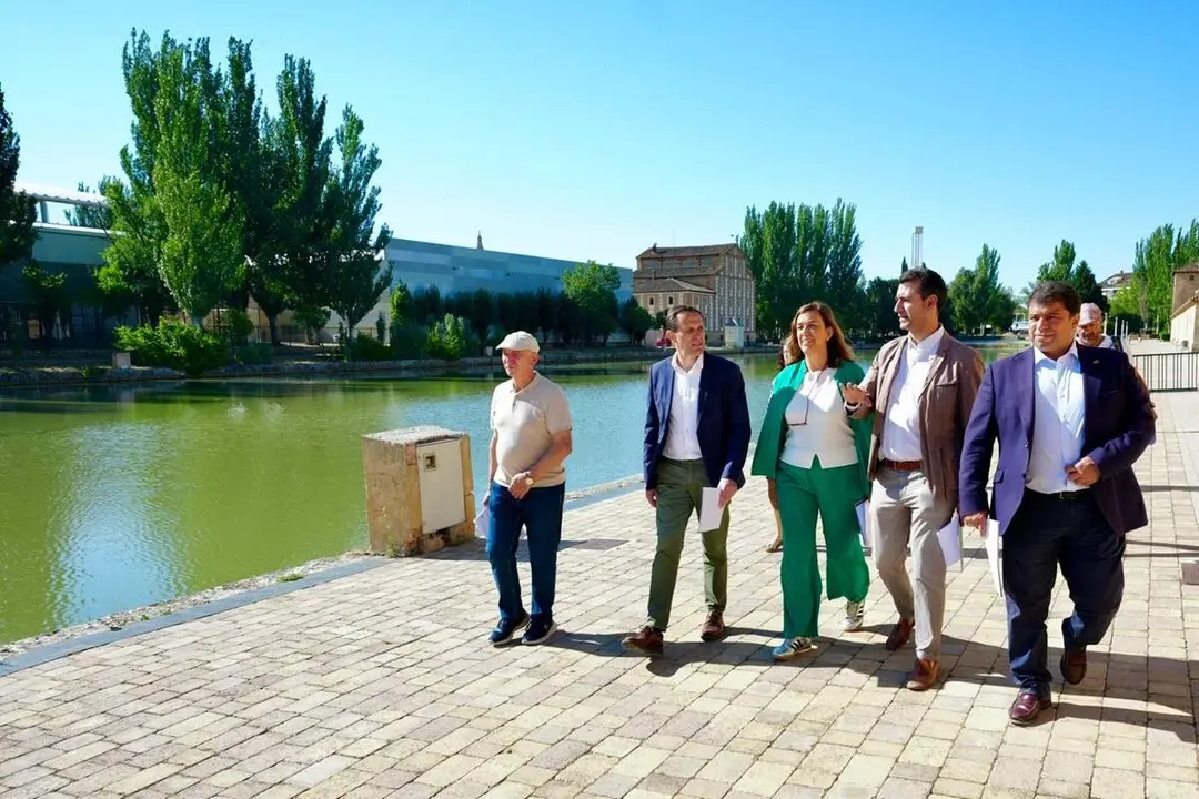 Visita Canal de Castilla Medina de Rioseco actuaciones Plan Sostenibilidad Turistica Diputacion Valladolid